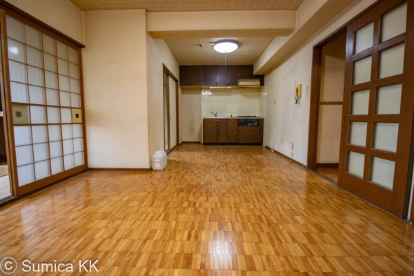 インペリアル有本　1階