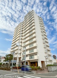 ファミール海南