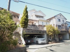 新着情報＠中央区和合北2丁目★閑静な住宅街の輸入住宅♪４ＬＤＫ中古戸建♪