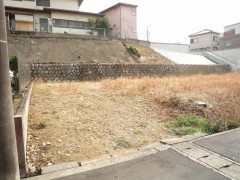 価格改定@中央区富塚町★広々約75坪でスーパー至近買物便利な立地の売土地♪