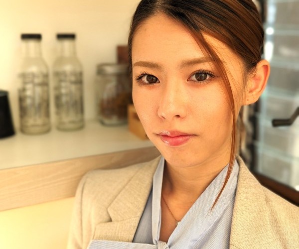 営業 戸塚　美伶