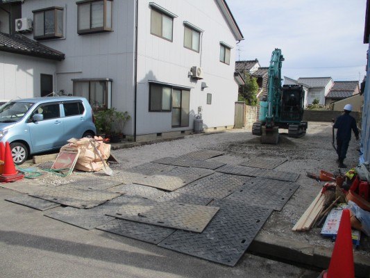 伏木中央町 売地 470万円