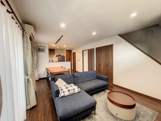 陽なたの丘　自給自足を追求する住まい